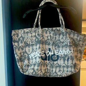 ALO Oversized Shopper Tote